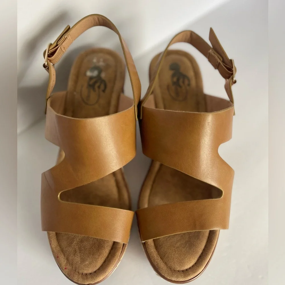 Brown‎ Wedge Shoe Size 7W
